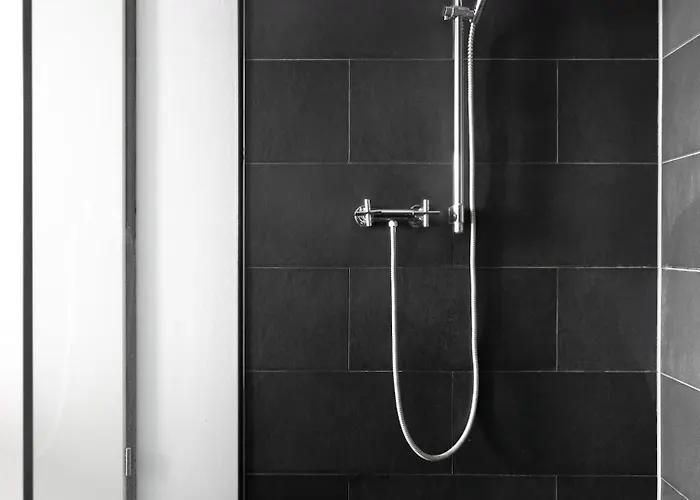 Global Living - Design I Rathausplatz I Kitchen I Apartman *