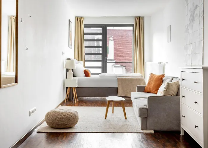 Global Living - Design I Rathausplatz I Kitchen I Apartman Augsburg