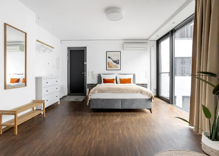 Global Living - Design I Rathausplatz I Kitchen I Apartman Augsburg