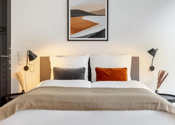 Global Living - Design I Rathausplatz I Kitchen I Apartman Augsburg