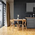 Global Living - Design I Rathausplatz I Kitchen I