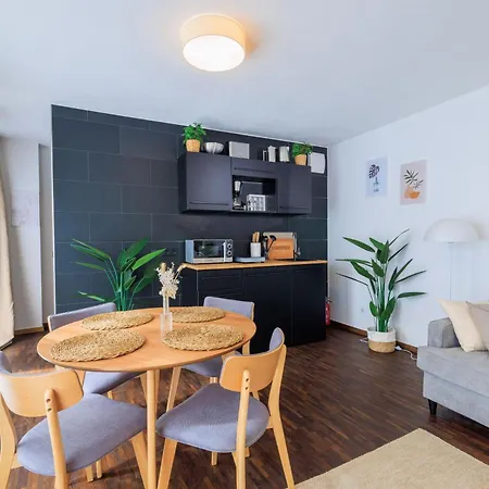 Apartment Global Living - Design I Rathausplatz I Kitchen I *
