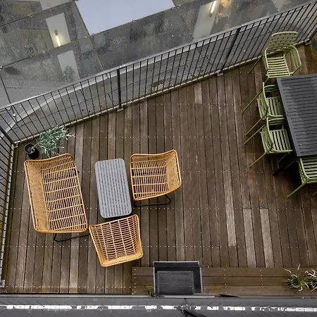 Global Living - Design I Rathausplatz I Kitchen I