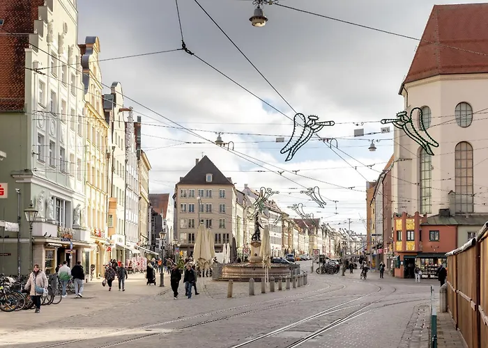 Global Living - Design I Rathausplatz I Kitchen I Augsbourg